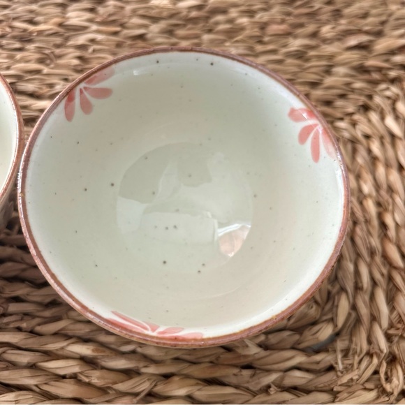 Set of 2 Hand painted Japanese Rice Bowls - Picture 5 of 6